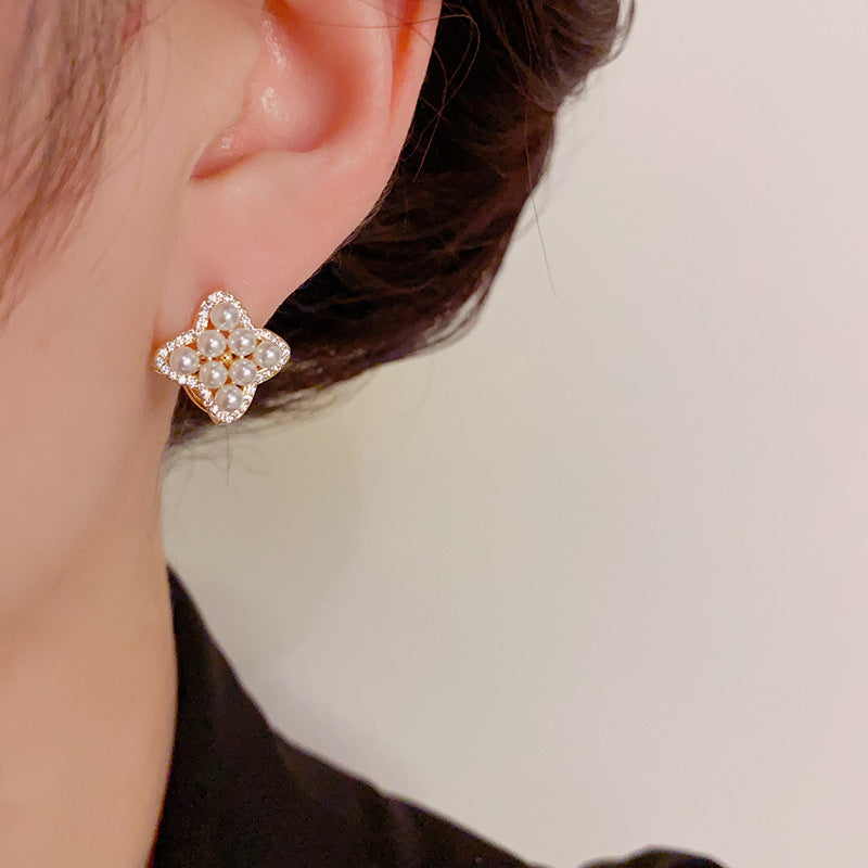 Elegant Micro-Zircon & Pearl Four-Leaf Flower Earrings – Floral Design