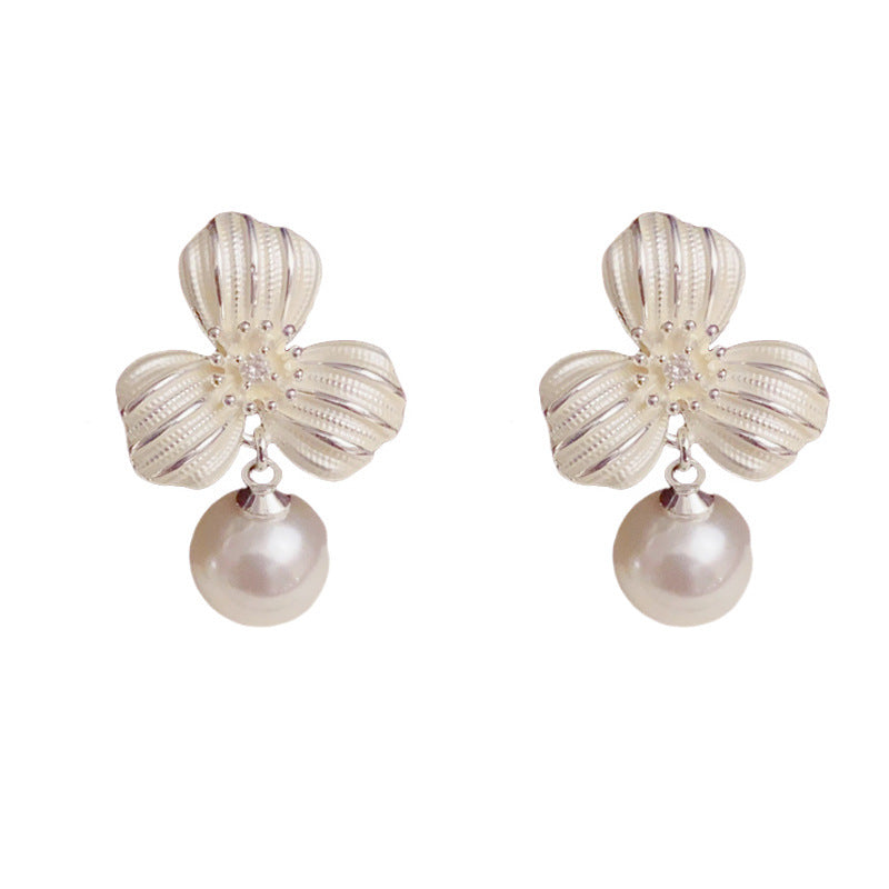 Silver Three-Leaf Flower & Pearl Drop Earrings – S925 Silver Needle