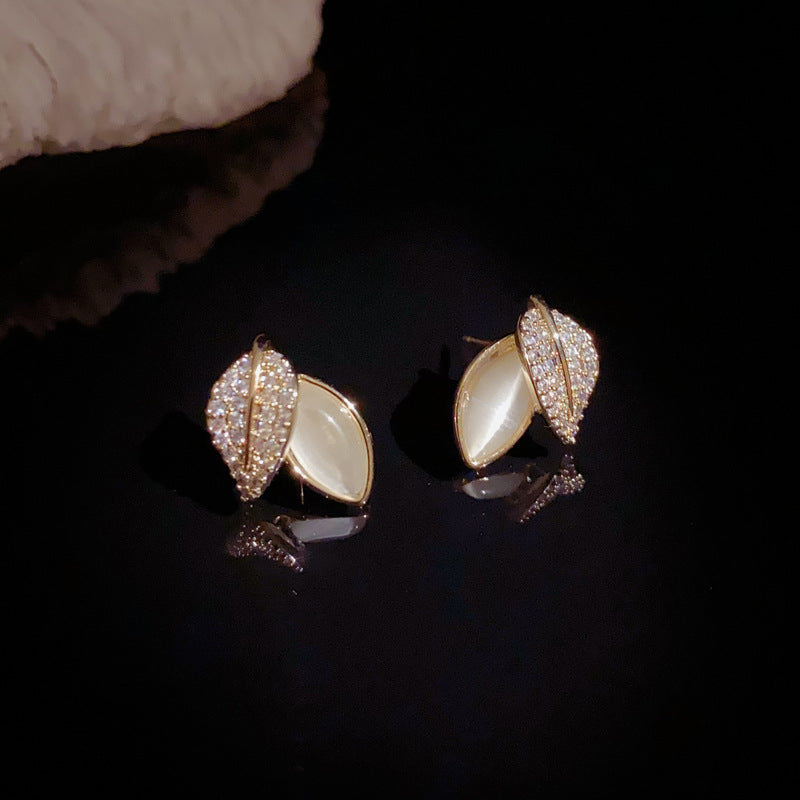 14K Gold-Plated Zircon Leaf Stud Earrings – Elegant Minimalist Design