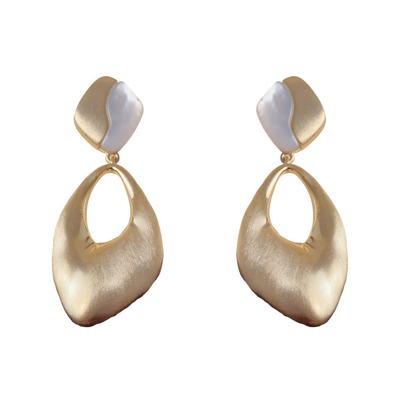 Elegant Mother-of-Pearl Geometric Brushed Drop Earrings – Retro Design