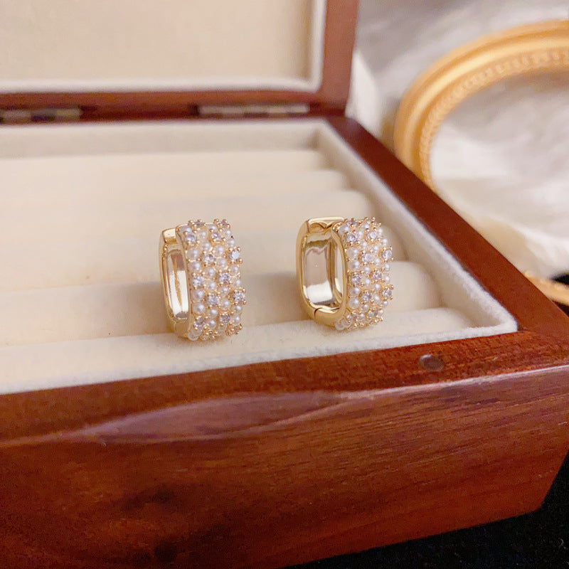 Luxury Zircon & Pearl Geometric Ear Cuff Earrings – Elegant Design