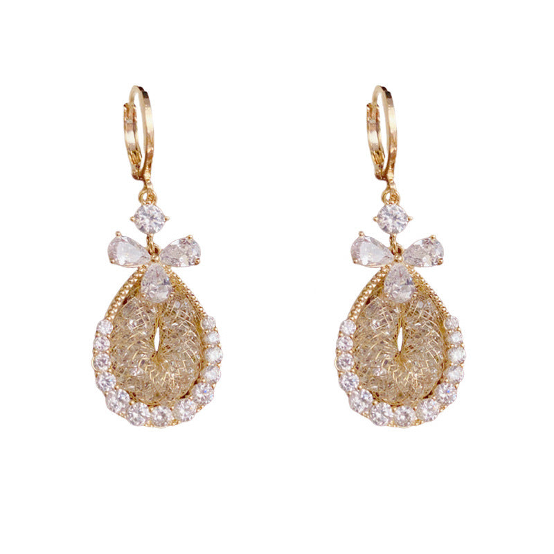 Luxury Zircon Petal & Mesh Droplet Drop Earrings – Elegant Design