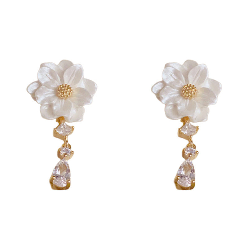 Luxury Camellia Flower & Droplet Tassel Drop Earrings – Elegant Design