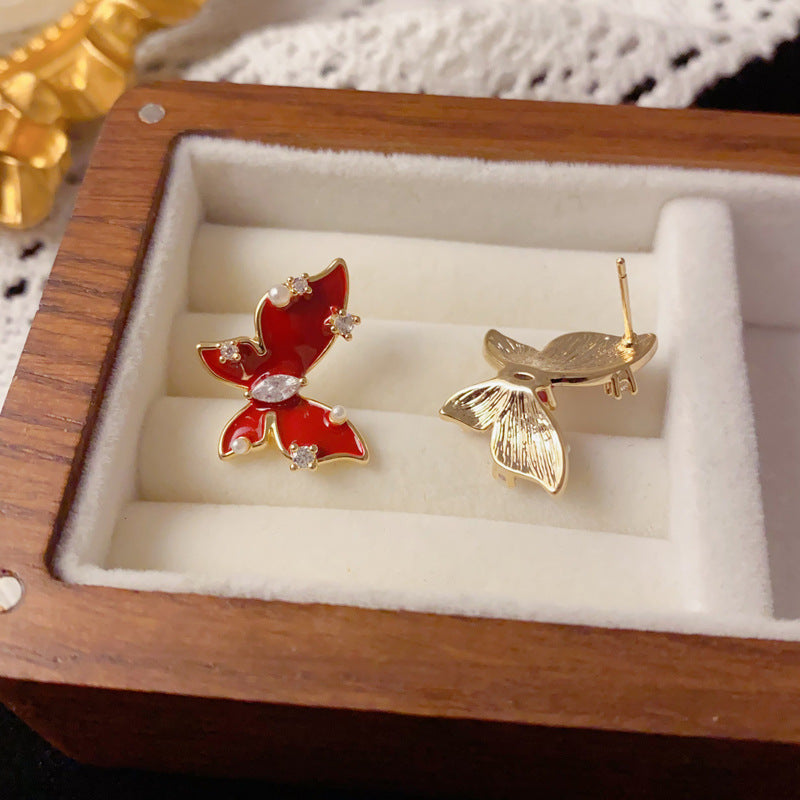 Luxury Red Rhinestone Butterfly Stud Earrings – Elegant Design