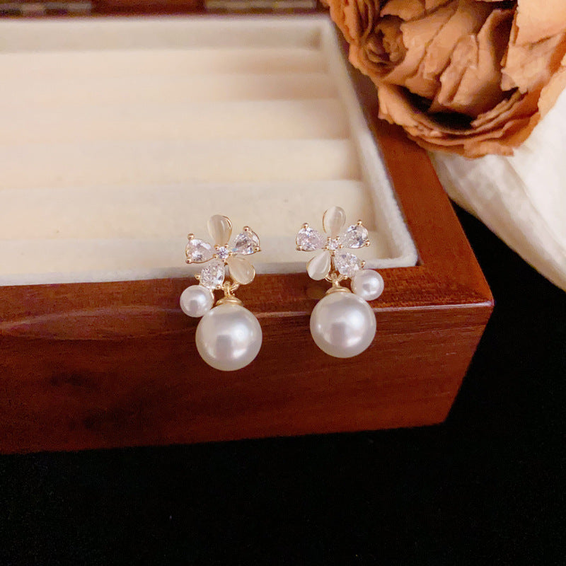 Luxury Zircon Cat's Eye & Flower Pearl Stud Earrings – Elegant Design