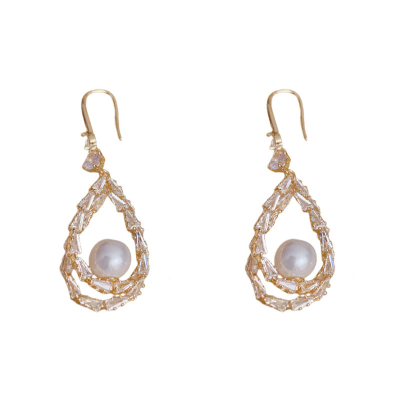 Luxury Zircon Droplet & Pearl Drop Earrings – Nature-Inspired Design