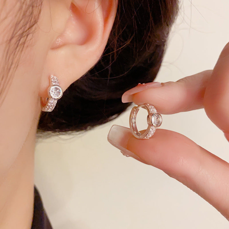 S925 Silver Vintage Silver Zircon Round Earrings – Geometric Deisgn