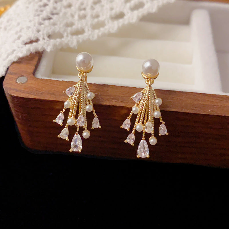 Luxury Pearl & Zircon Teardrop Tassel Drop Earrings – Elegant Design