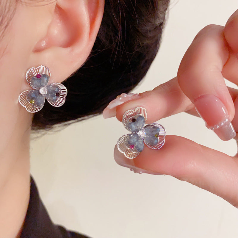 Elegant Openwork Crystal Petal Earrings –Floral Design