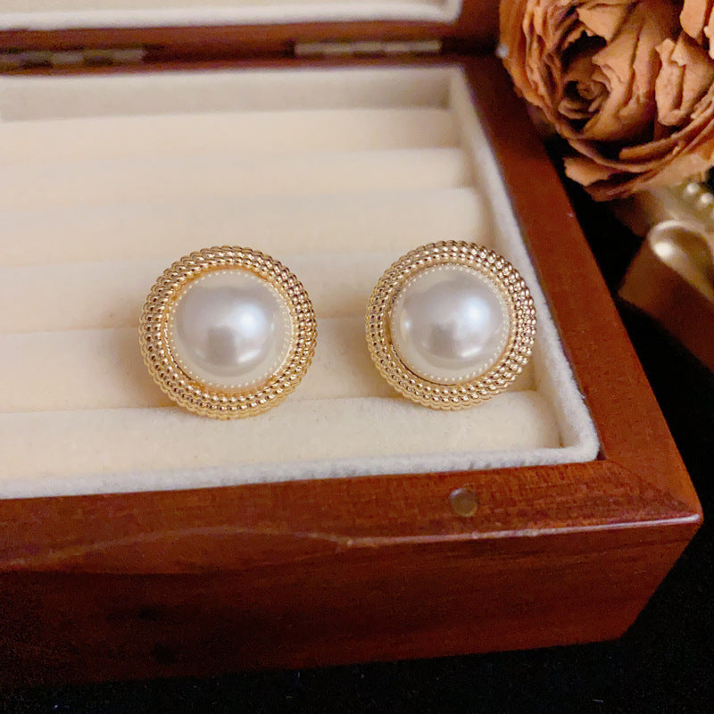 14K Gold Elegant Metal-Wrapped Pearl Stud Earrings – Geometric Design