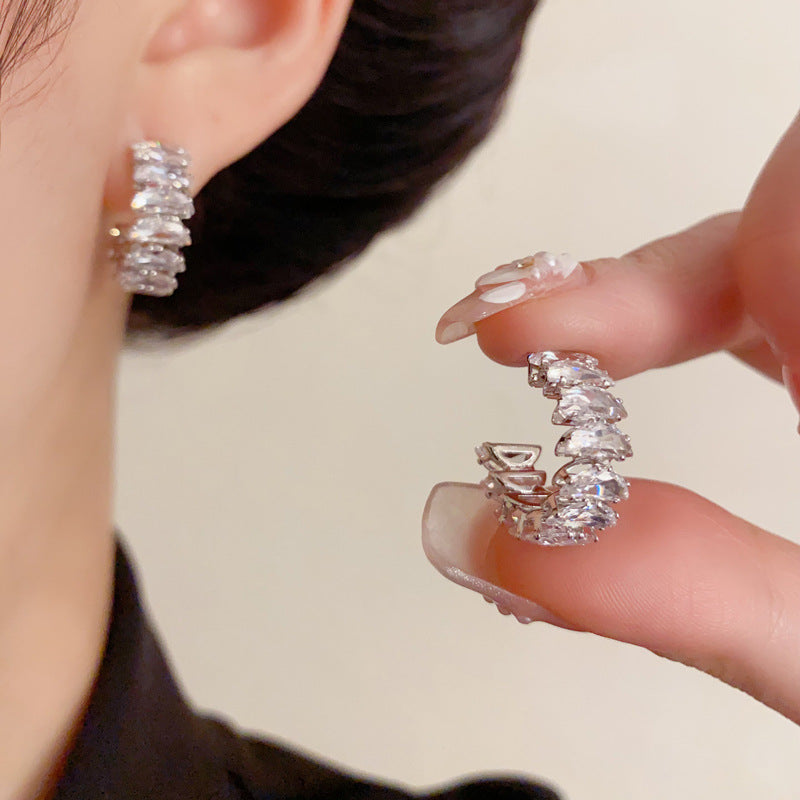 Elegant Full-Zircon C-Shape Hoop Earrings – French Minimalist Design