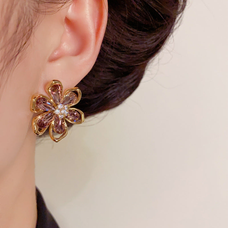 Luxury Full-Zircon Hollow Petal Earrings – Elegant Design