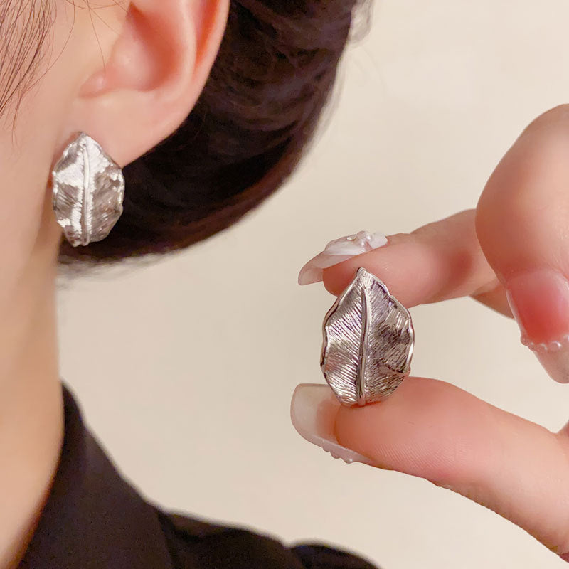 Luxury Textured Metal Leaf Stud Earrings – Elegant Design