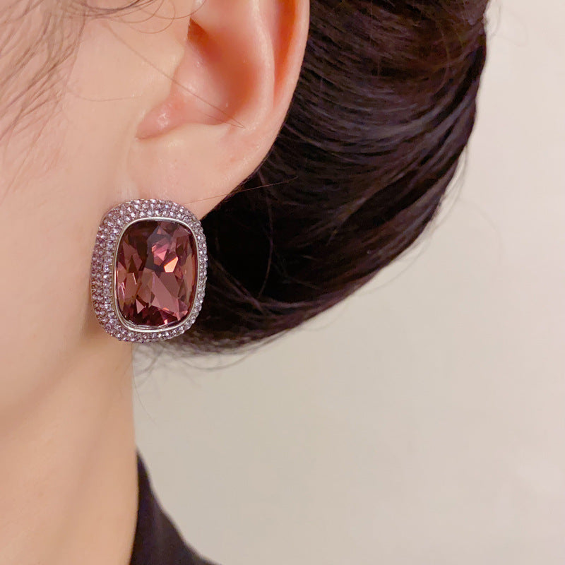 Luxury Micro-Pavé Full-Zircon Square Stud Earrings – Geometric Design