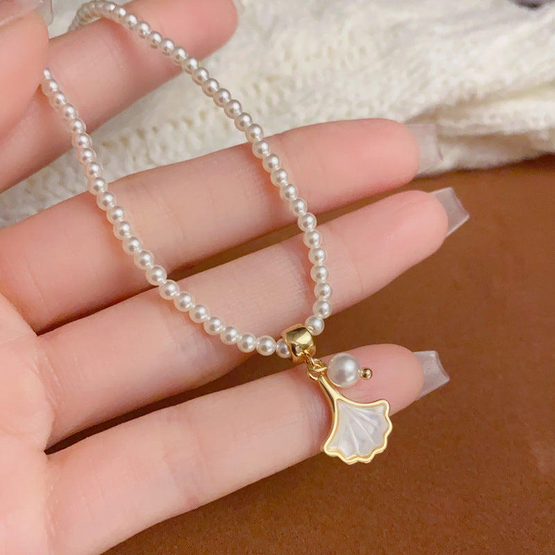 14K Gold Mother-of-Pearl Ginkgo Leaf Pendant Necklace – Elegant Chain
