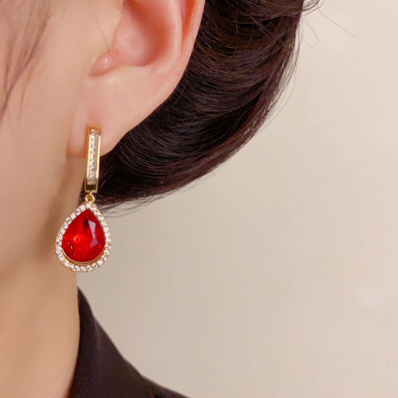 Luxury Zircon Teardrop Drop Earrings – Elegant Design