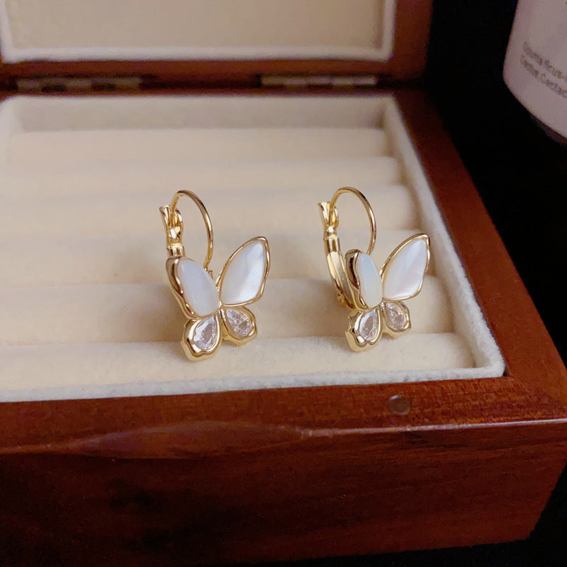 14K Gold Sweet Mother-of-Pearl Butterfly Earrings – Elegant Design