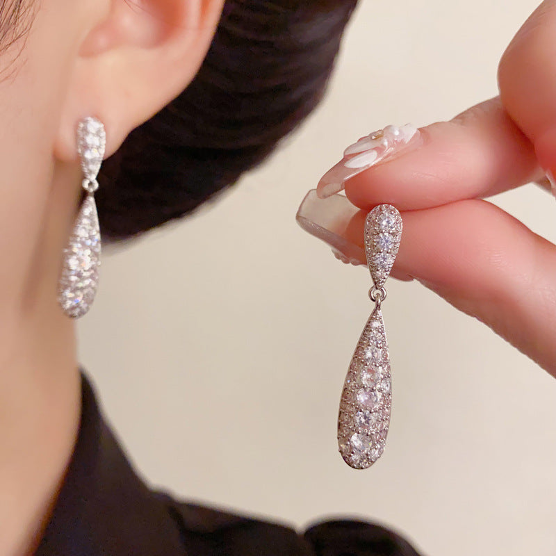 Elegant Full-Zircon Teardrop Tassel Drop Earrings – Long Fringe Design