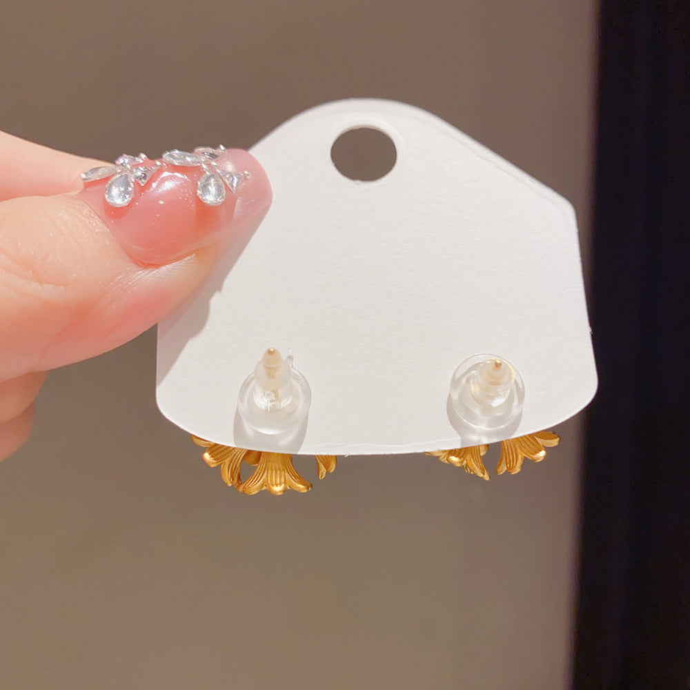 Eaioncol Matte Gold Flower Stud Earrings 14K Gold Plated