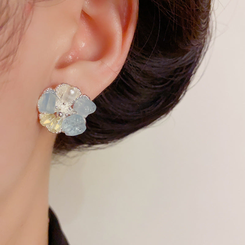 Luxury Gradient Crystal & Pearl Petal Stud Earrings –S925Silver Needle