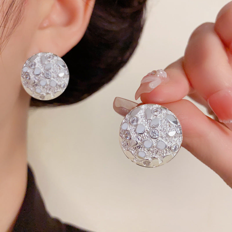 Luxury Full-Zircon Textured Round Stud Earrings – Elegant Design