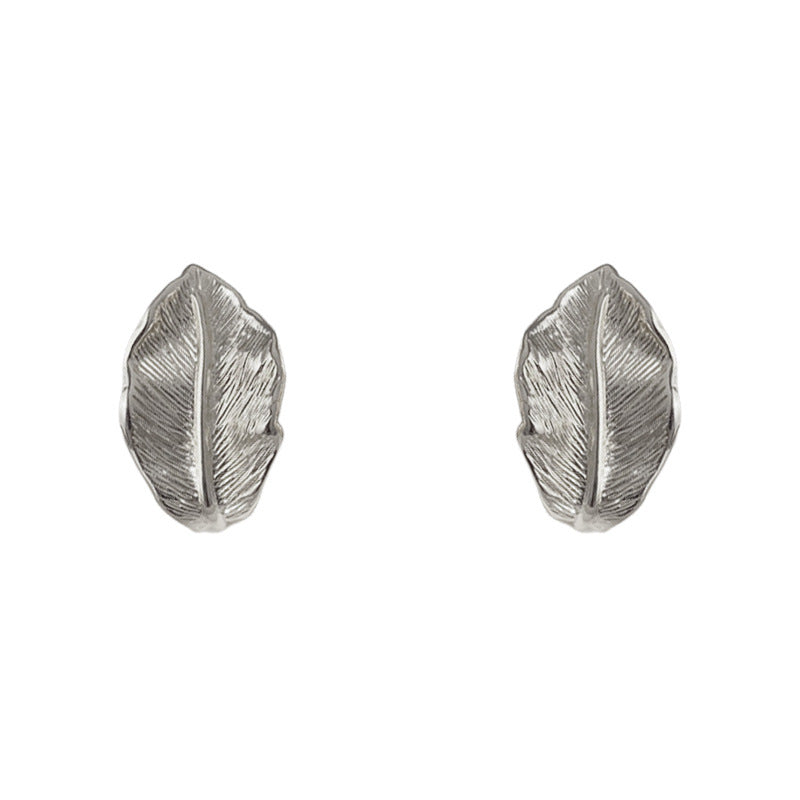 Luxury Textured Metal Leaf Stud Earrings – Elegant Design