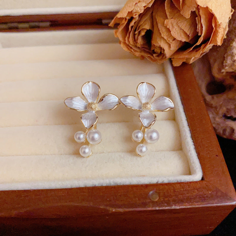 Enamel-Coated Flower Petal & Pearl Drop Gold Earrings - Elegant Design