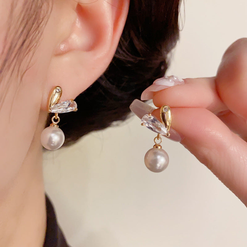 14K Gold-Plated Heart Pearl Drop Earrings – Sweet Minimalist Design