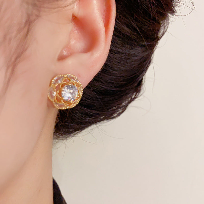 14K Gold Zircon Open Flower Stud Earrings - Chic Elegance Design