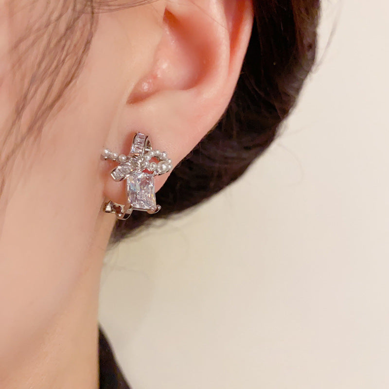 14K Gold Zircon Bow Square Crystal Ear Clip - Chic Elegance Design