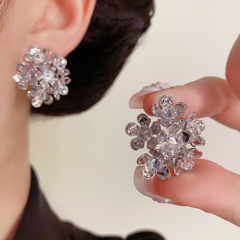 Elegant Zircon Metal Petal Stud Earrings – Silver Needle Floral Design