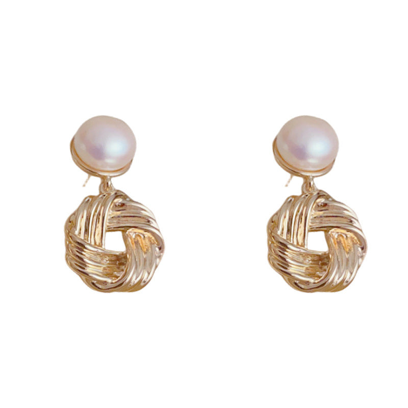 Luxury Pearl Geometric Metal-Wrapped Drop Earrings – Elegant Design
