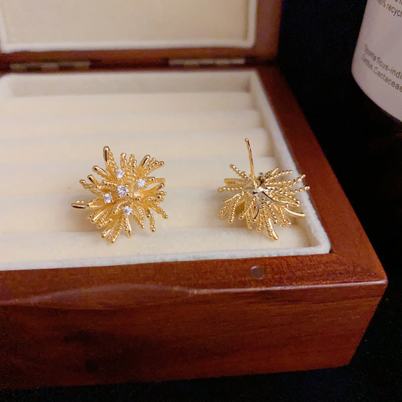 14K Gold Dandelion Firework Stud Earrings – Chic Minimalist Design
