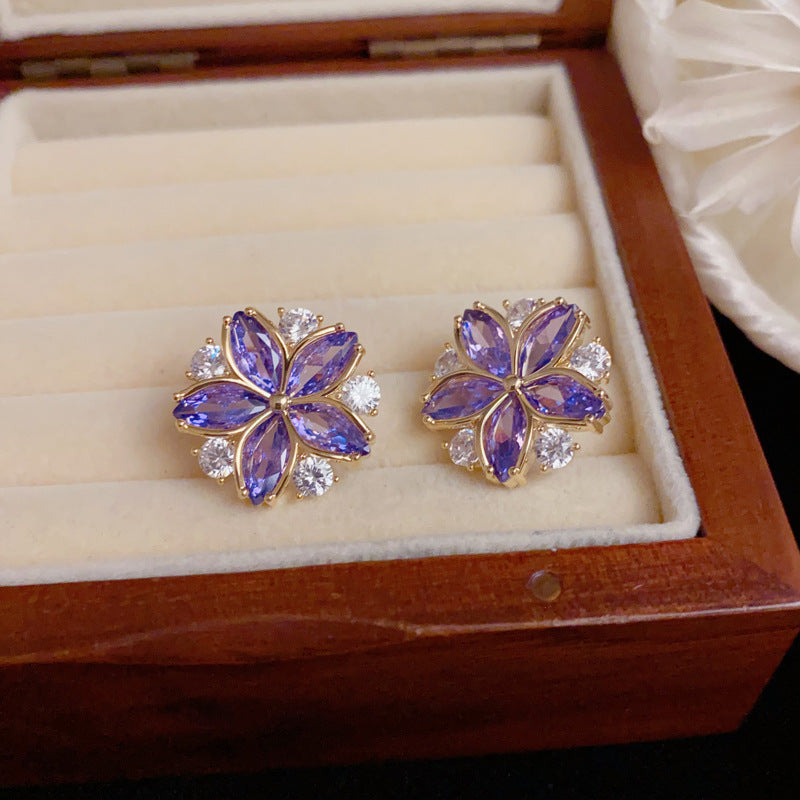 Elegant Full-Zircon Five-Petal Flower Stud Earrings – Floral Design
