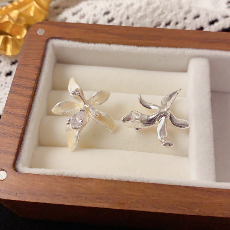 Luxury Zircon Iris Flower Stud Earrings – Floral Design
