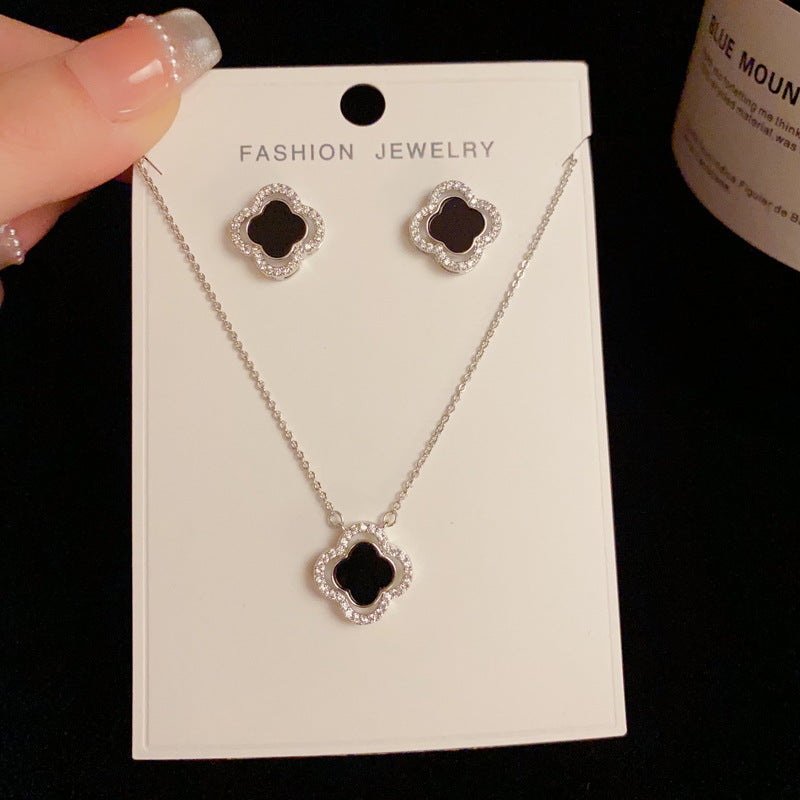 14K Gold-Plated Zircon Four-Leaf Clover Earrings Set - Elegant Design