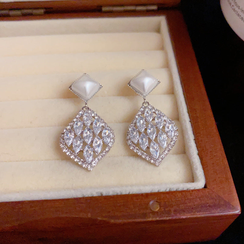 14K Gold Pearl Zircon Rhombus Drop Earrings - Chic Elegance Design