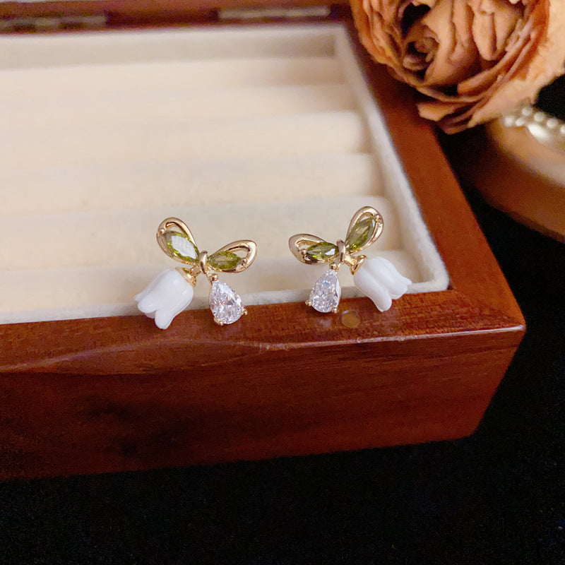 14K Gold-Plated Luxury Bow & Flower Stud Earrings – Elegant Design
