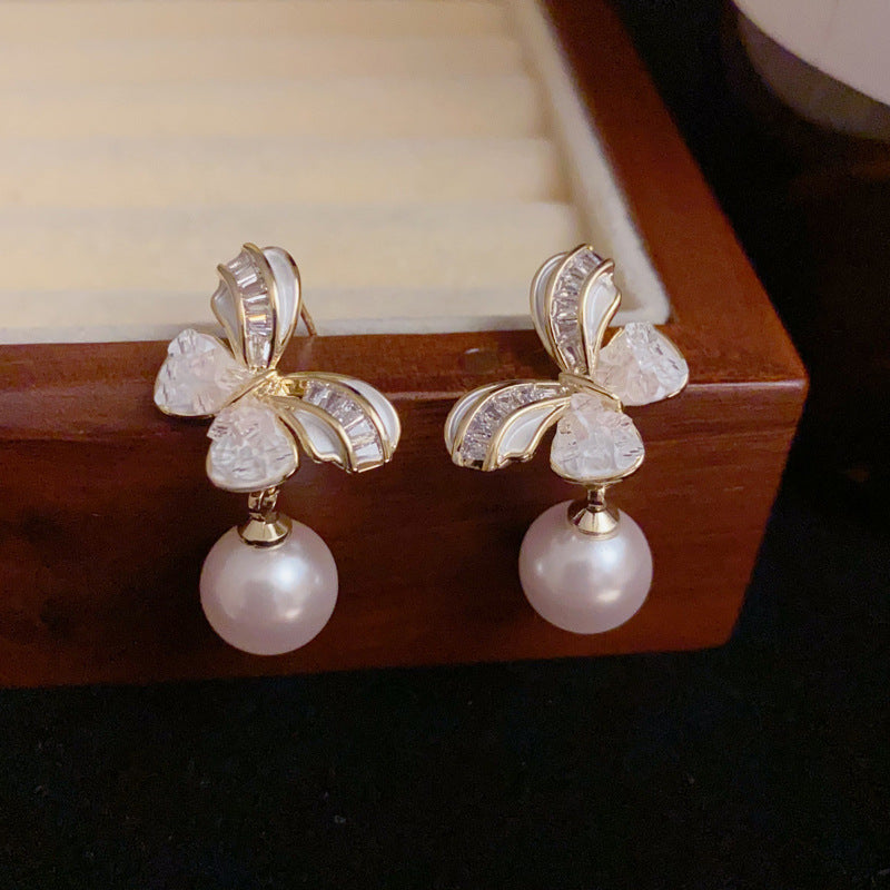 14K Gold-Plated Diamond Butterfly Pearl Drop Earrings – Elegant Design