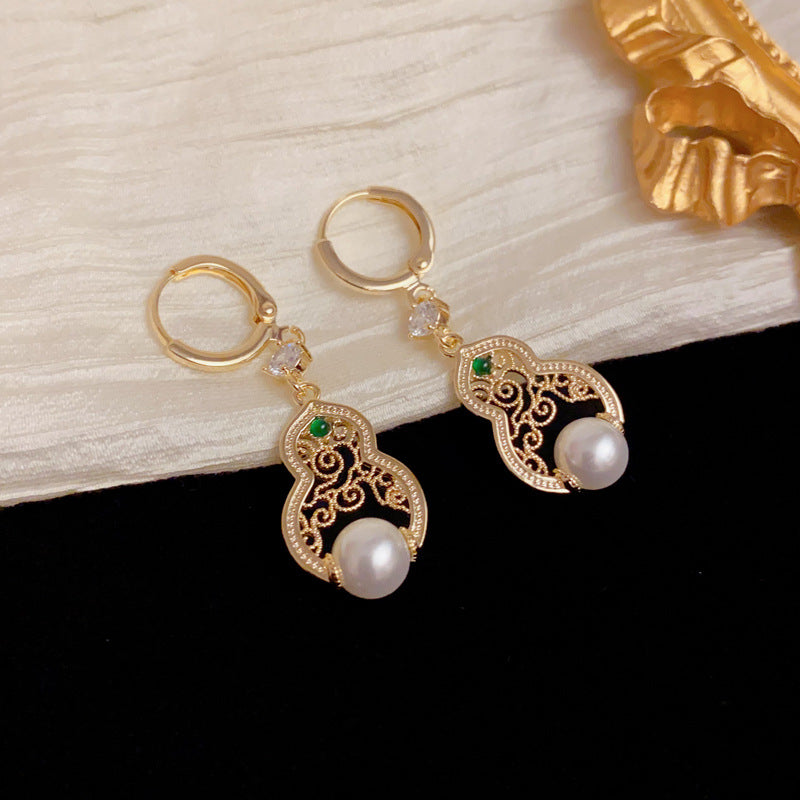 Elegant Openwork Gourd & Pearl Ear Cuff Earrings – Floral Design