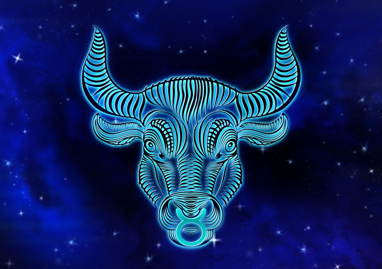 2024 Taurus Horoscope and Suitable Crystals for Attraction