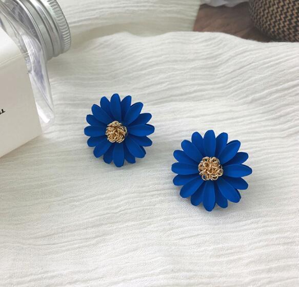 Color Chrysanthemum Flower Earrings