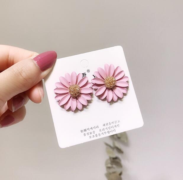 Color Chrysanthemum Flower Earrings