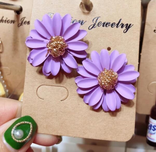 Color Chrysanthemum Flower Earrings