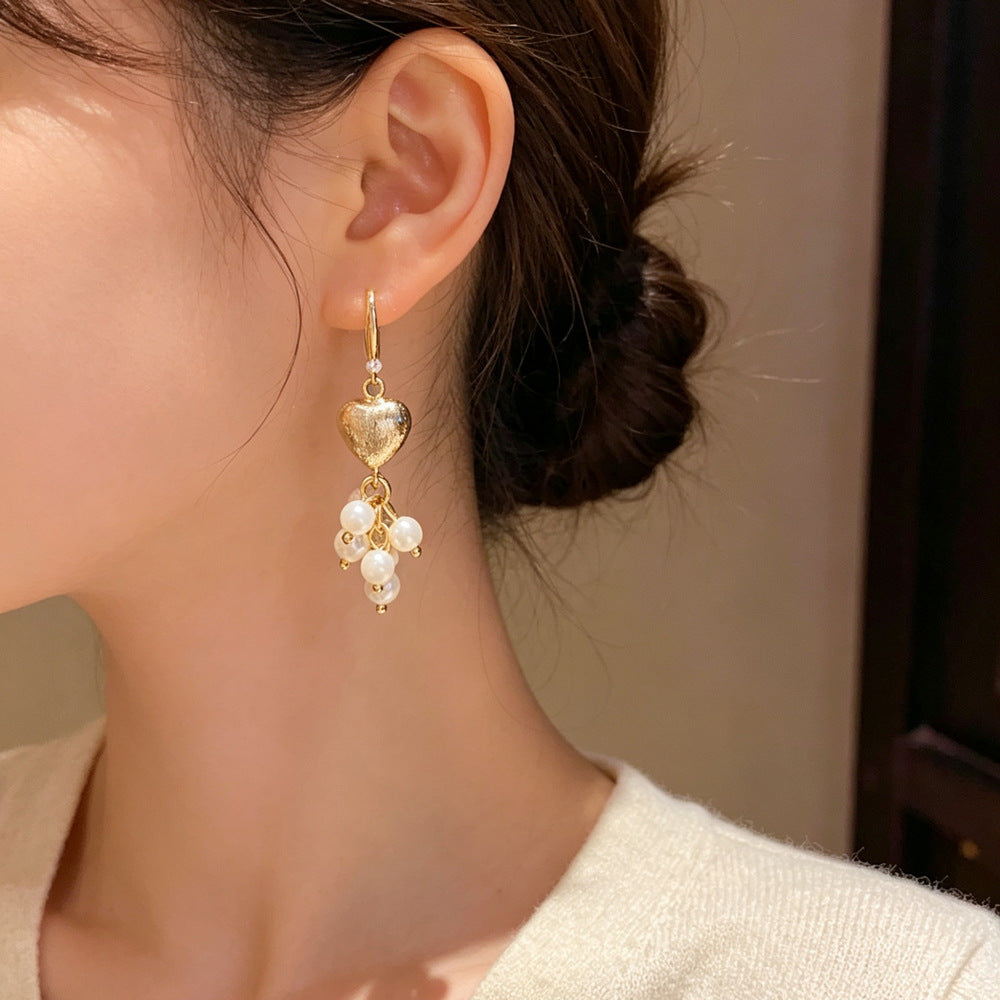 Eaioncol Heart Pearl Tassel Ear Hooks Gold 2