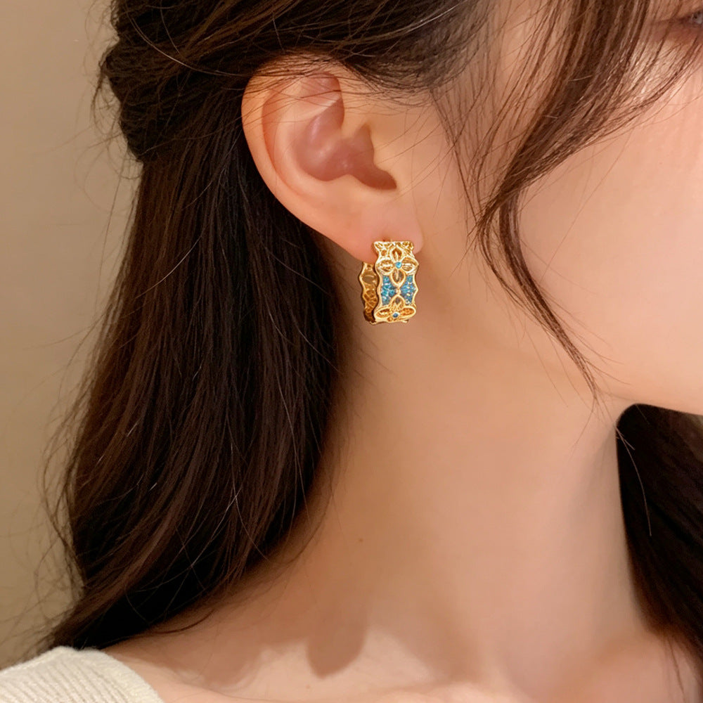Eaioncol Openwork Clover Hoop Earrings Gold Silver 1