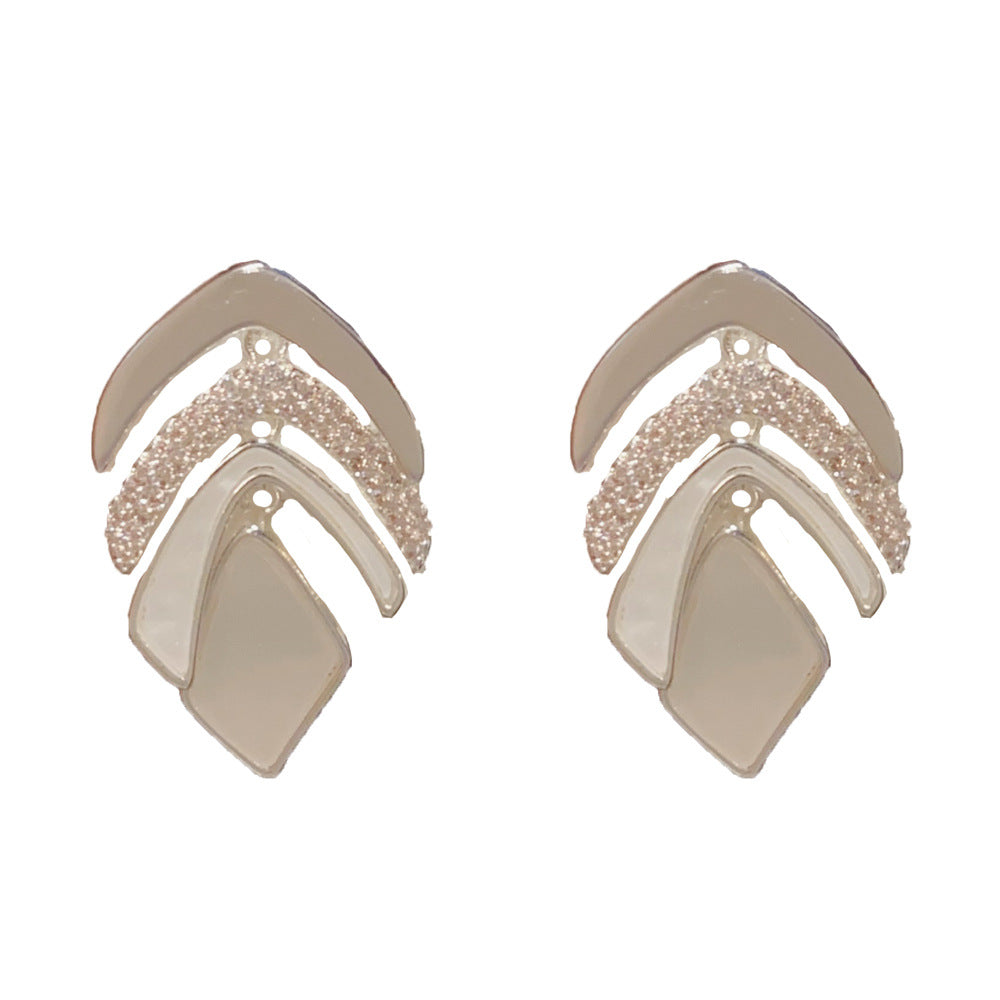 Eaioncol Vintage Silver Geometric CZ Earrings