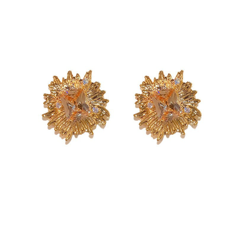 Eaioncol Vintage Sunburst CZ Stud Earrings Gold