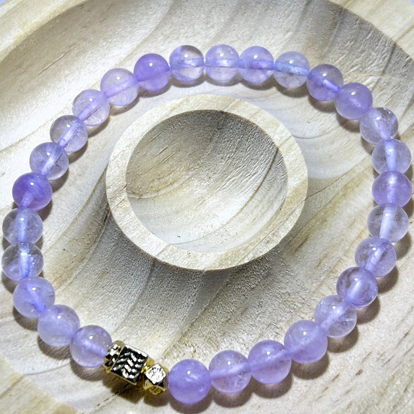 Lavender shelter:amethyst Crystal healing bracelet