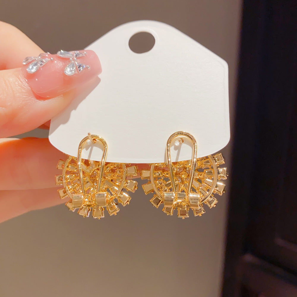 Eaioncol Full CZ Round Stud Earrings Gold